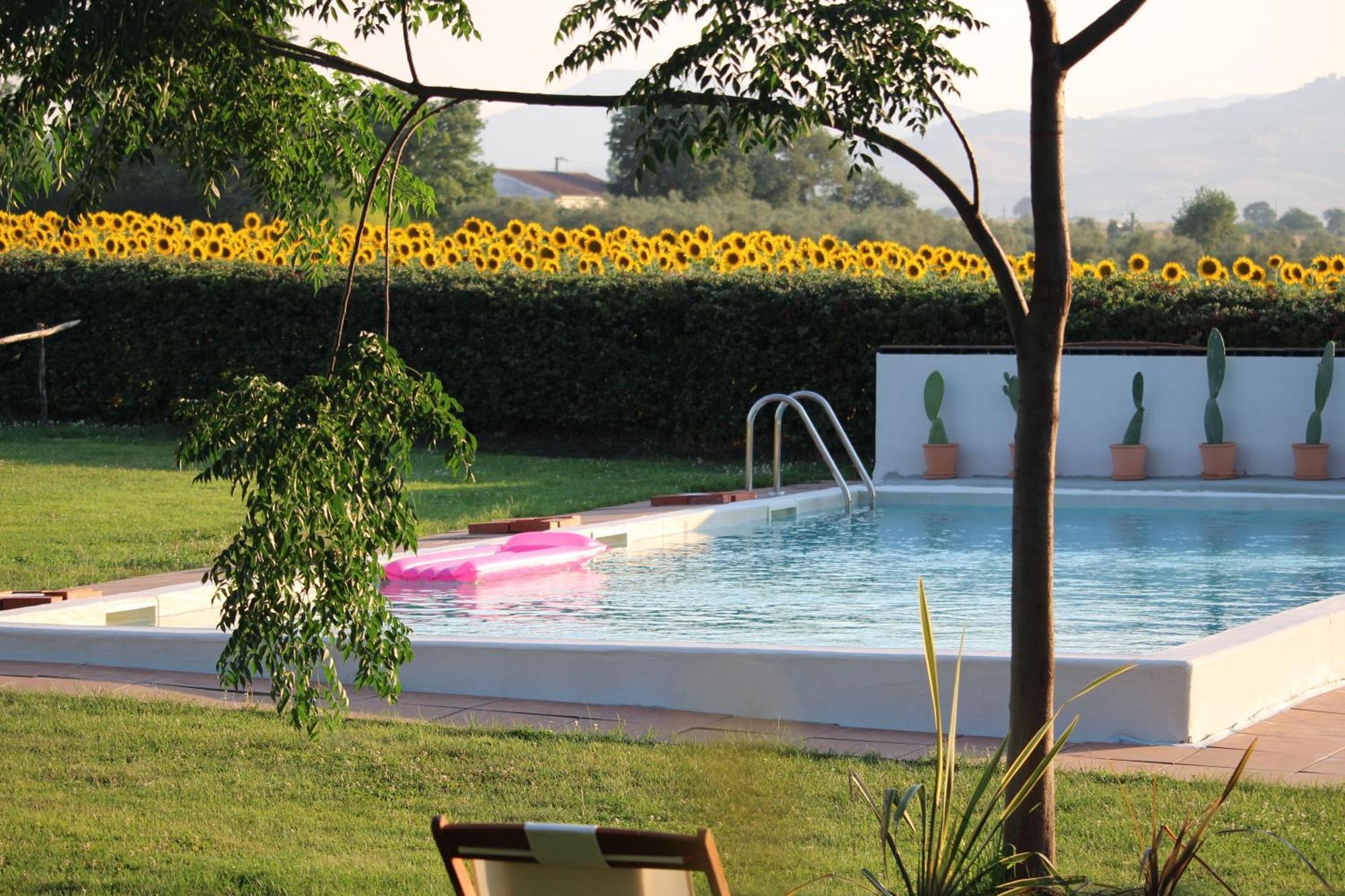 Agriturismo Essentia Dimora Rurale Larino Exterior foto