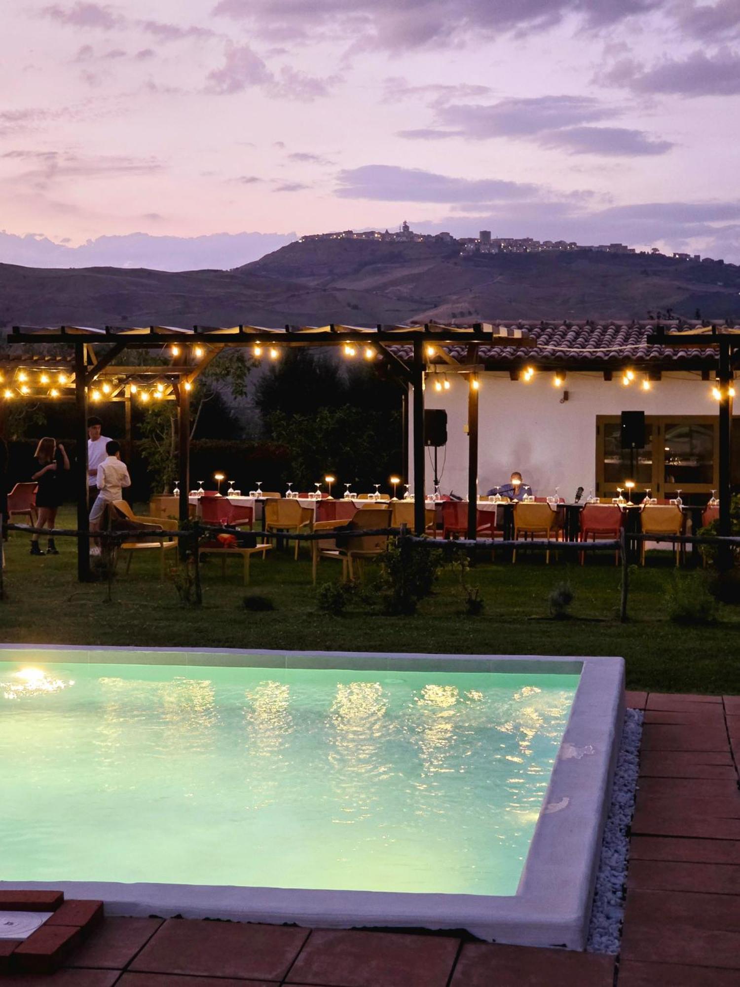 Agriturismo Essentia Dimora Rurale Larino Exterior foto