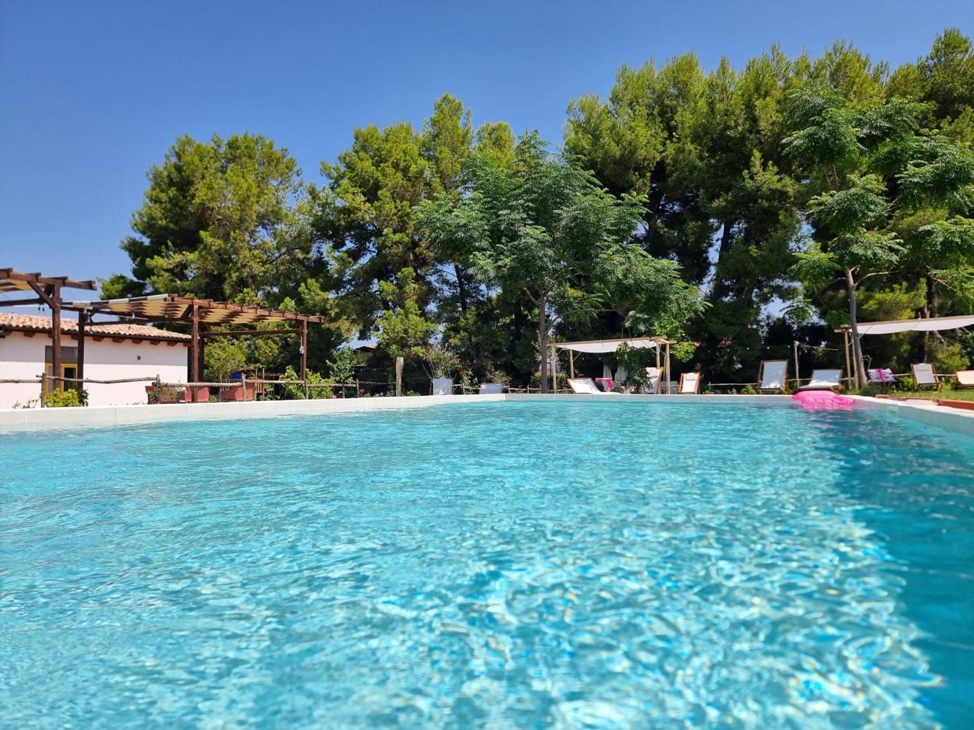 Agriturismo Essentia Dimora Rurale Larino Exterior foto